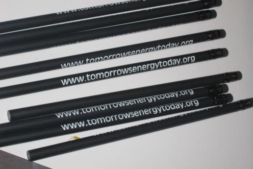 Bleistifte mit einer gefälschten Greenpeace-Website-Adresse am Greenpeace-Stand auf der Coal USA Conference. Die Aktivist:innen nutzten den Stand, um auf die negativen Auswirkungen der Kohle, einschließlich Asthma bei Kindern, aufmerksam zu machen.