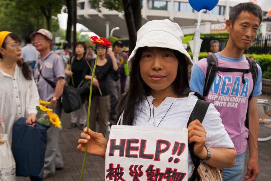 Greenpeace-Aktivist:innen demonstrieren anlässlich der Erdbebenkatastrophe in Ostjapan und der Atomkrise in Fukushima Daiichi in Tokio. 