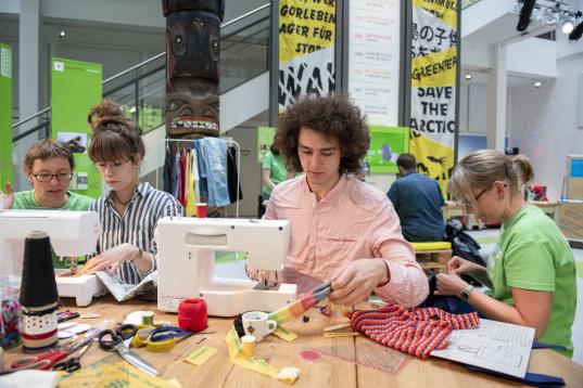 Buy Nothing Gruppenaktion in Hamburg