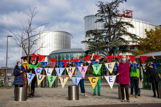 Aktion der Klimaseniorinnen vor dem Europäischen Gerichtshof für Menschenrechte