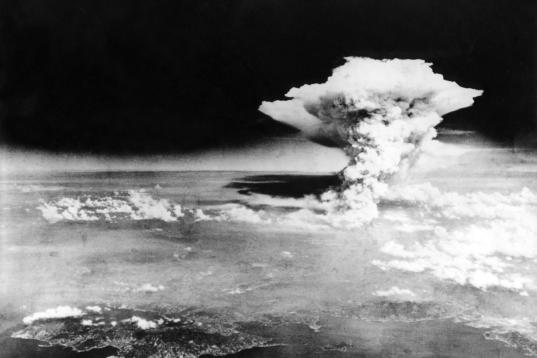 Atombombenpilz über Nagasaki 