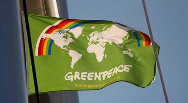 Greenpeace ist international