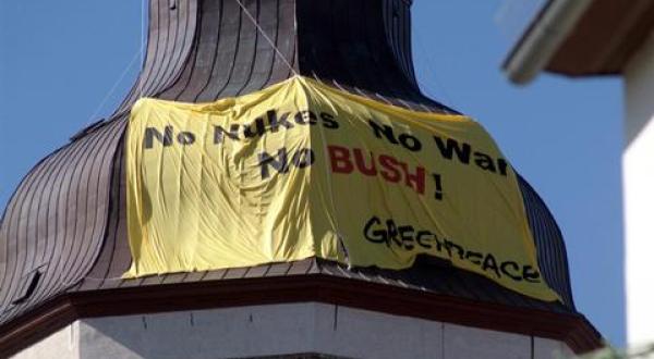 Bush banner Stralsund