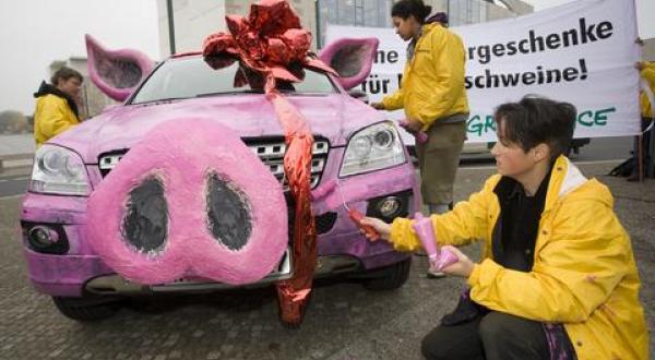 Automobile subsidies action Berlin