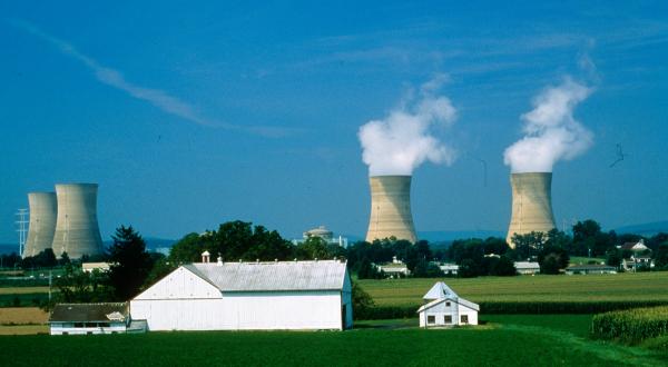 Three Mile Island nuclear power plant, Pennsylvania, USA.