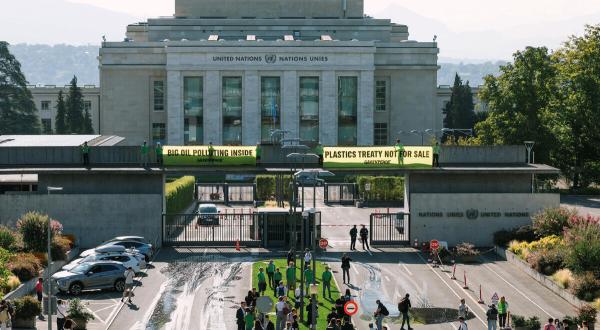Painting Action in Geneva to Call Out Big Oil’s Chokehold on Global Plastic Treaty Talks