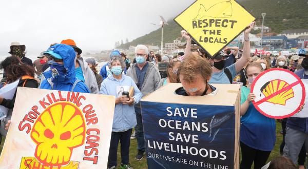 Protest gegen Shells Pläne für seismische Sprengungen in Südafrika