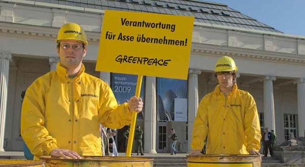 Greenpeace-Aktion bei der EnBW-Jahreshauptversammlung, April 2009