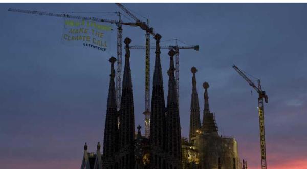 Greenpeace-Aktion auf der Sagrada Familia in Barcelona, November 2009