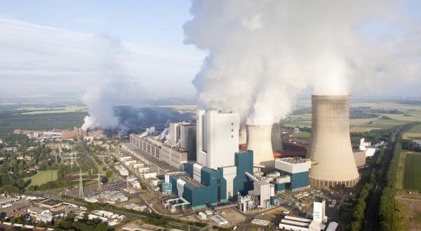 RWE-Kohlekraftwerk Niederaussem nahe Köln