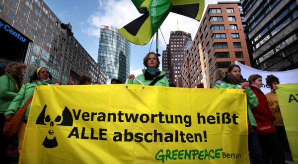 Großdemo gegen Atomkraft in Berlin 03/25/2011