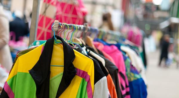 Alte Kleider können einfach wiederverwertet werden.