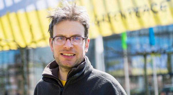 Dirk Zimmermann, Agrarbiologe und Greenpeace-Experte für Gentechnik