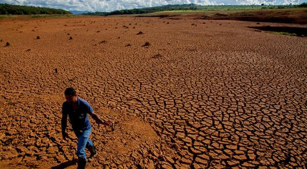 Dürres Feld in Brasilien