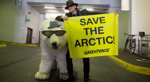 Udo Lindenberg und Paula mit Sonnenbrille und Hut