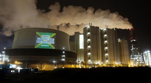 Projektion an Kohlekraftwerk Moorburg: Klimaschutz kennt keine Kompromisse!