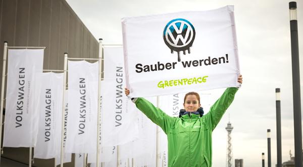 Aktivisten vor VW-Hauptversammlung