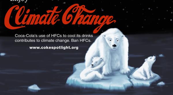 Protest-Plakat gegen die Verwendung von FKW-haltigen Kühlschränken bei den Olympischen Spielen in Sydney. Das klimaschädigende FKW des Olympia-Sponsors Coca-Cola entspricht nicht den strengen Umwelt-Richtlinien der Spiele in Australien, 2000.