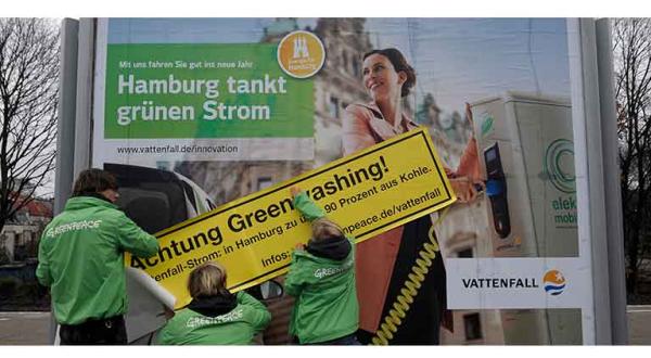 Aktion gegen Greenwashing Vattenfall Hamburg, Januar 2011