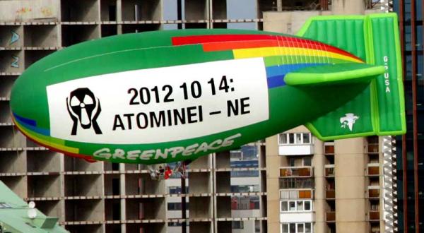 Greenpeace-Zeppelin über Vilnius 10/12/2012