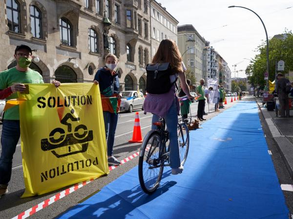 Aktion "Geschützter Radfahrstreifen" in Berlin